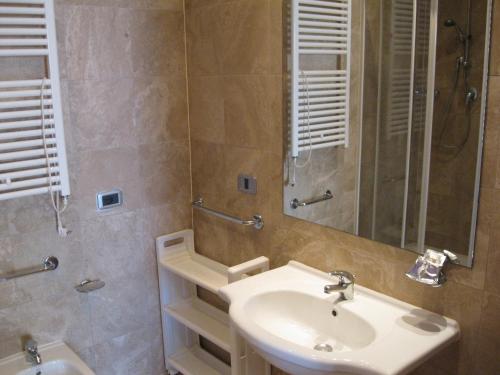 Residence Mediterraneo - image 9