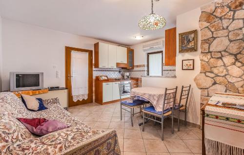 Konyha, Jelena in Spadici