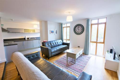 City Centre Living, Large 2 Bedroom Apartment, , Bristol