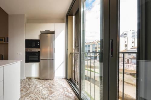 Konyha, Bravissimo Pont Areny, modern 3 bedroom apartment in La Creueta