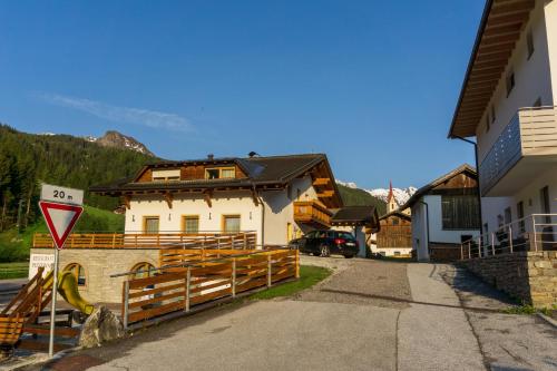 Home in the Alps, Racines (foto 9)