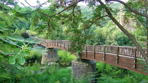 Apkārtne, Ca La Roseta in Castellfollit de la Roca