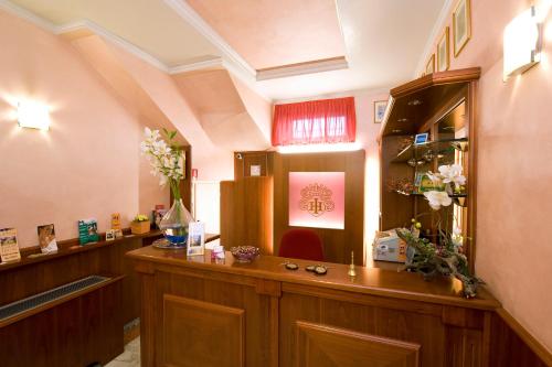 Hotel Ideale - image 14