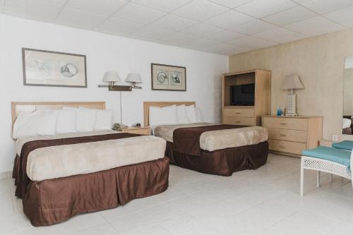 Family Room with Private Bathroom