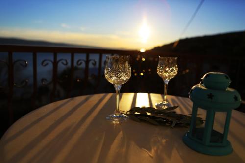 Apartments STANIĆ - apartments with a view of the sea and sandy beach