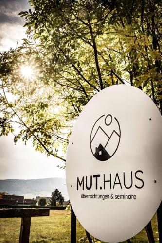 MUT.HAUS