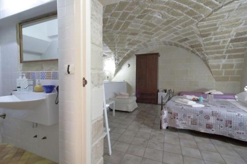 White Suite B&B – Lecce, OK
