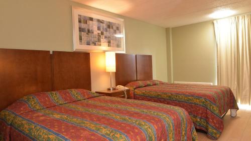 Red Carpet Inn – Houston, TX