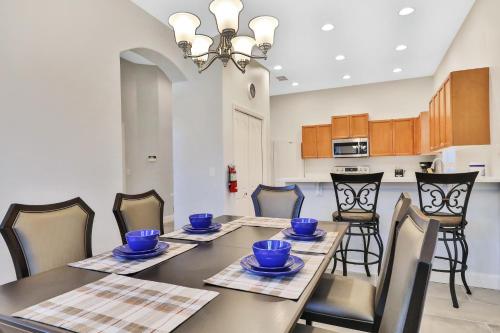 Tuscan Treasure - image 8