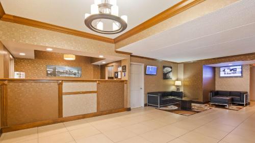 Best Western Inn Buffalo Airport - image 4