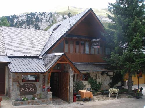 Albergue "El Aguila" in Aisa