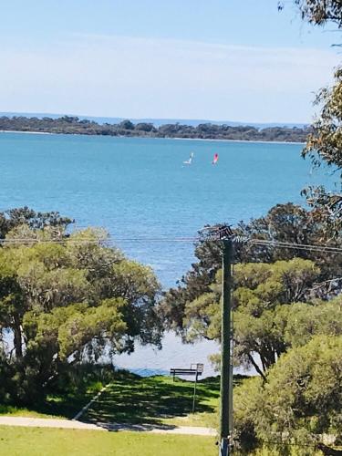 Estuary Cottage, Mandurah, Dawesville