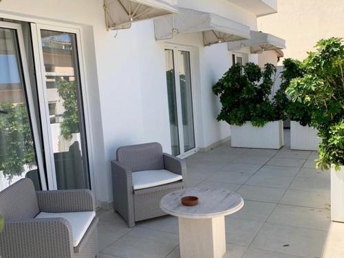 Siracusa Luxury Apartment - image 3
