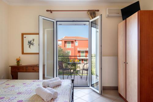  Vista Verde Studios in Svoronata