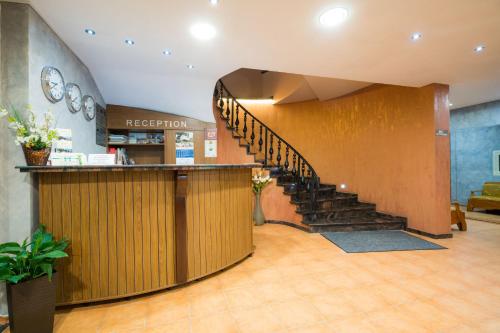 Lobby, Family Park Hotel Kyoshkove in Shumen