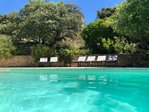 Le Mas du Rocher gîte à louer Mérindol-les-Oliviers