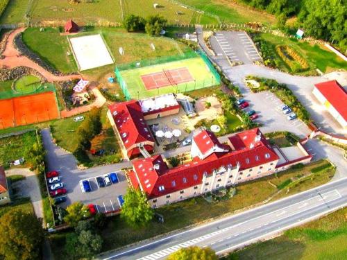 Hotel Allvet, Drnovice