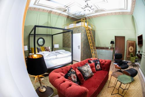 Deluxe Apartment image 2