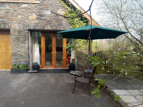 Зовнішній вигляд готелю, A Beautiful countryside apartment on killarney Road in Мелоу