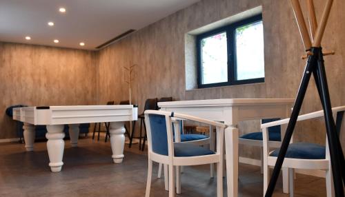 ห้องส่วนกลางสำหรับนั่งเล่น/ดูทีวี, Casa das Carpas in วิเซรา