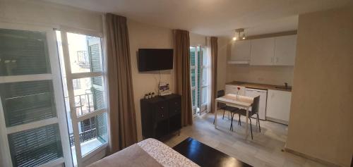 Malaga City Flat - image 7
