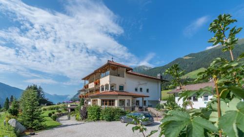 Berghotel Johanneshof - Hotel - Anterselva di Mezzo