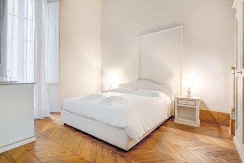 Standard Double Room image 8