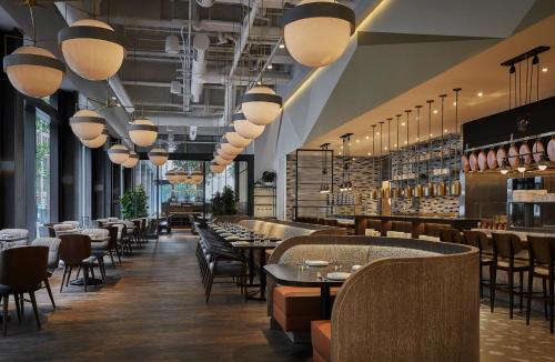 Four Seasons Hotel Philadelphia at Comcast Center in Philadelphia, USA
