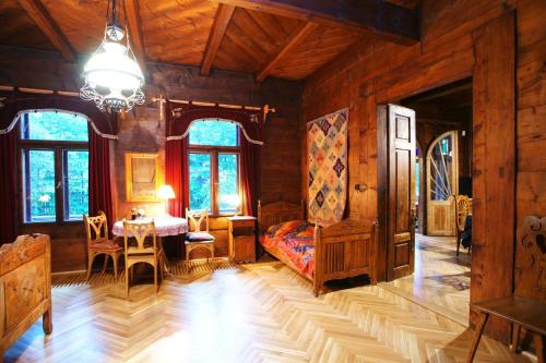 Triple Room with Garden View image 4