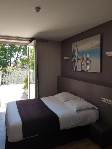 Logis Auberge Saint Simond - image 4