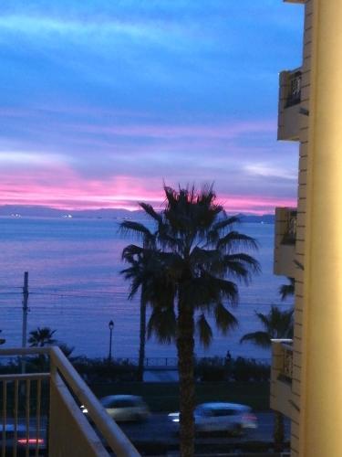 Athens Riviera apt with seaview, 15' to Acropolis, Athen (Foto 2)