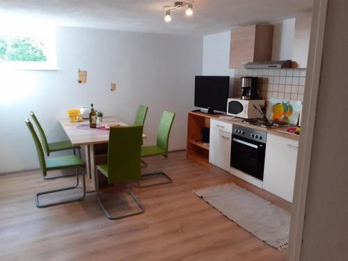 Souterrain Apartment Laatzen, Hannover (foto 3)