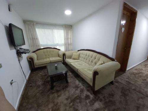 One-Bedroom Apartment image 9