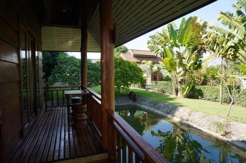 Balcony/terrace, Blue Sky Pai Resort in Thung Yao