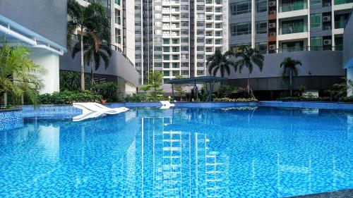 R & F Premium Suite x Merveille @Johor Bahru