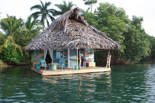 . El Toucan Loco floating lodge