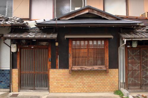 Kyo Maimai Near World Heritage Toji Temple