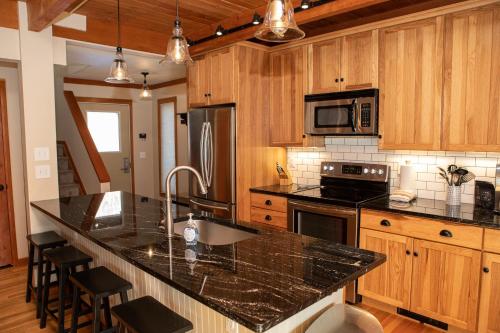 1320 Tennis Townhome Townhouse - main image