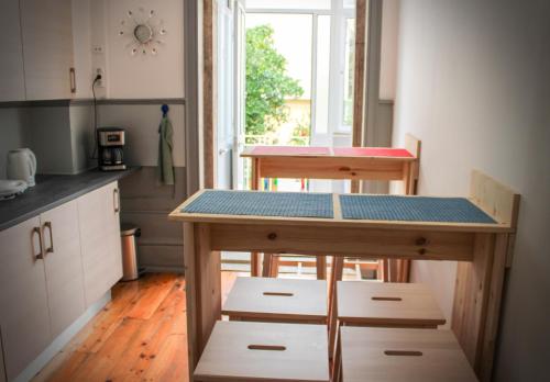 virtuve, By Doors Hostel in Porto