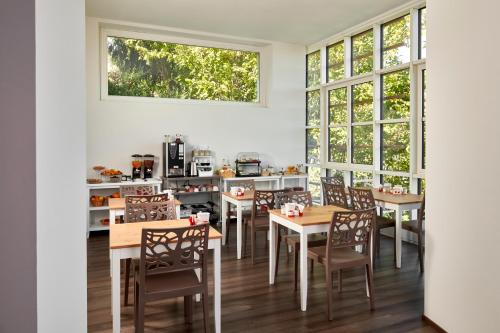 Casa Svizzera Agriturismo – Barolo, NY