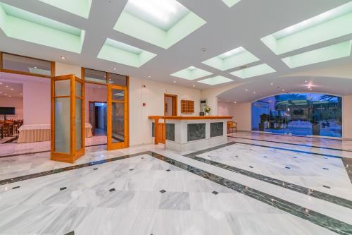 Lobby, Matthias Hotel Apartments in Arkadi