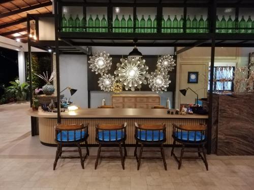 Khaolak Blue Sky Villa near Hin Lad Vízesés