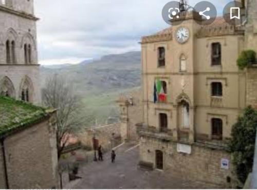  casa padre Jerone in Gangi