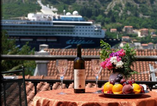 Panonija, Kotor (fotografie 2)
