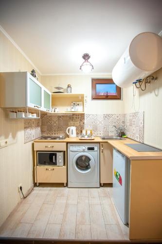 Apartment on L.Meskhishvili Turn - Tap to explore photos