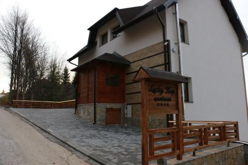 Lucky Kop Apartmani & Restoran - image 7