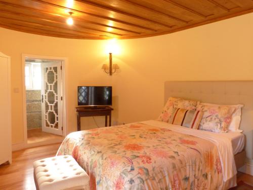2 double beds