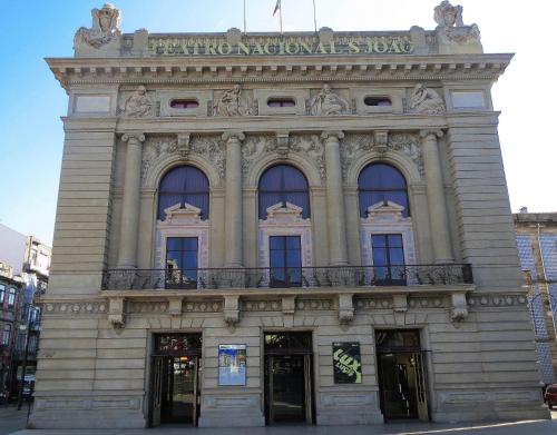 Porto National Theatre Trendy Houses 4
