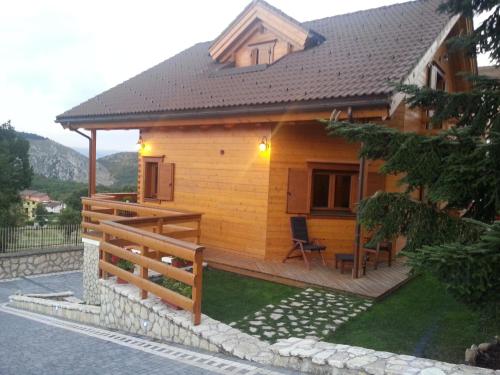 B&B Lo Chalet Di Ocre