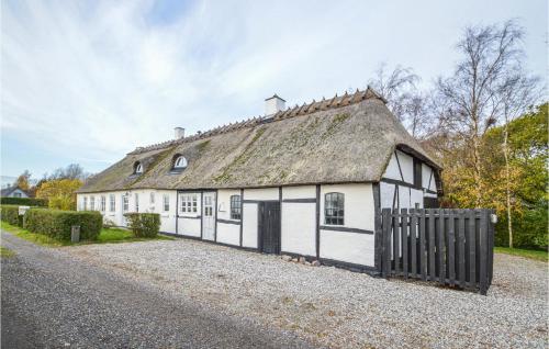 Pet Friendly Home In Kettinge With Wifi